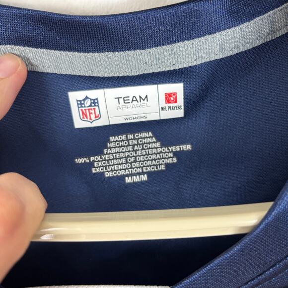 NFL TEAM Apparel Women's Medium New England Patriots Tom Brady 12 Jersey T shirt - Picture 5 of 6